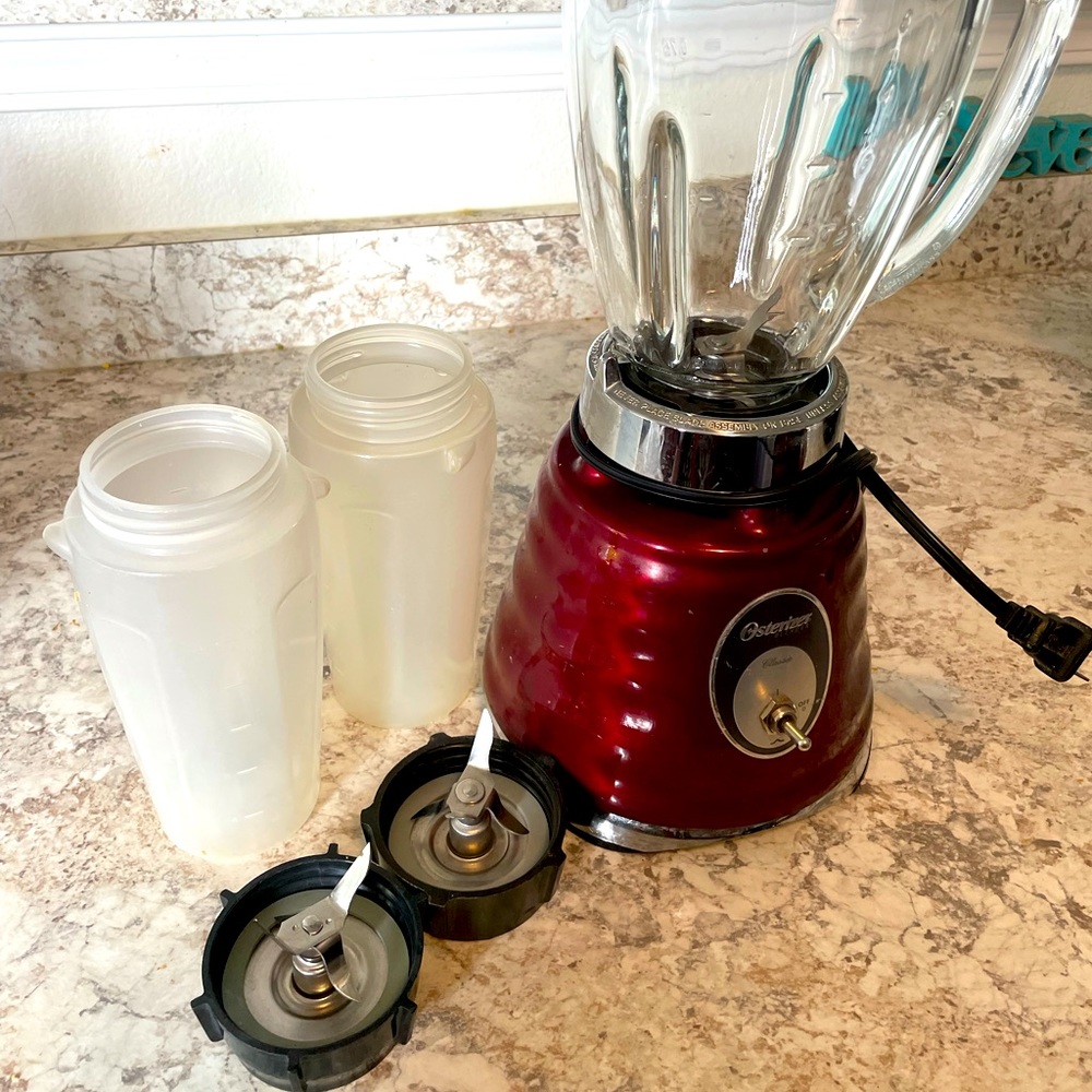 Oster classic blender and smoothie maker